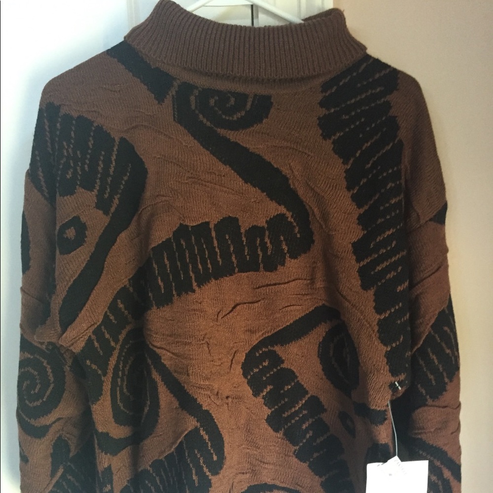 Cogi men’s small sweater